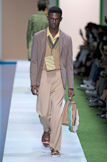 Fotoservizio/SS 2017/MEN/FENDI/DP2/11