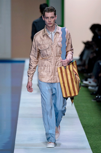 Fotoservizio/SS 2017/MEN/FENDI/DP2/35