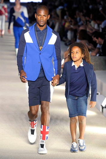 Fotoservizio/SS 2017/MEN/DIRK BIKKEMBERGS/DP2/6
