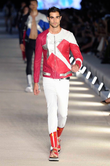 Fotoservizio/SS 2017/MEN/DIRK BIKKEMBERGS/DP2/8