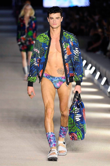 Fotoservizio/SS 2017/MEN/DIRK BIKKEMBERGS/DP2/2