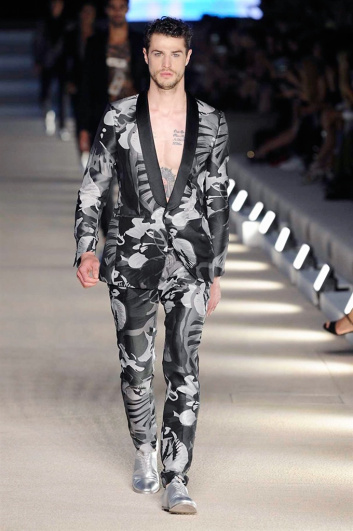 Fotoservizio/SS 2017/MEN/DIRK BIKKEMBERGS/DP2/7