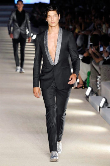 Fotoservizio/SS 2017/MEN/DIRK BIKKEMBERGS/DP2/9