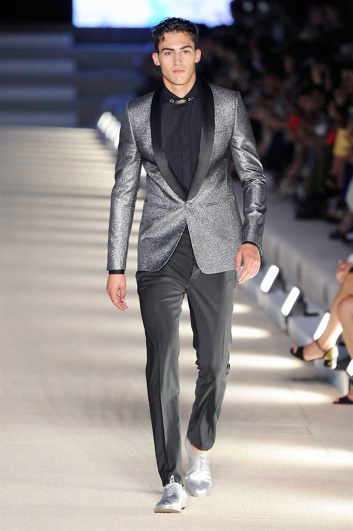 Fotoservizio/SS 2017/MEN/DIRK BIKKEMBERGS/DP2/10