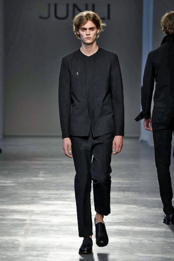 Fotoservizio/SS 2017/MEN/JUN LI SUPPORTED BY CNMI/DP2/4