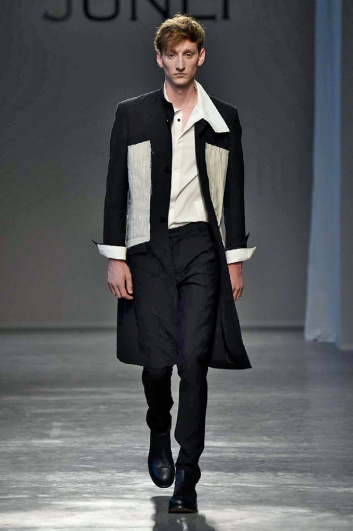 Fotoservizio/SS 2017/MEN/JUN LI SUPPORTED BY CNMI/DP2/3