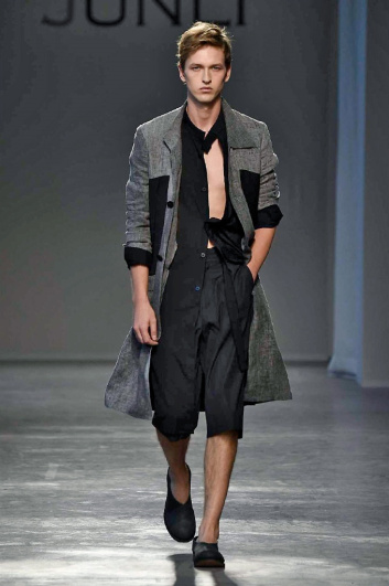 Fotoservizio/SS 2017/MEN/JUN LI SUPPORTED BY CNMI/DP2/2