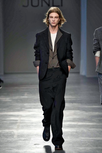 Fotoservizio/SS 2017/MEN/JUN LI SUPPORTED BY CNMI/DP2/4