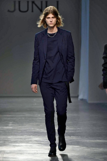 Fotoservizio/SS 2017/MEN/JUN LI SUPPORTED BY CNMI/DP2/5