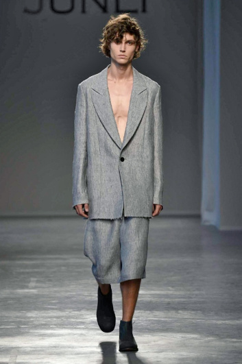 Fotoservizio/SS 2017/MEN/JUN LI SUPPORTED BY CNMI/DP2/0