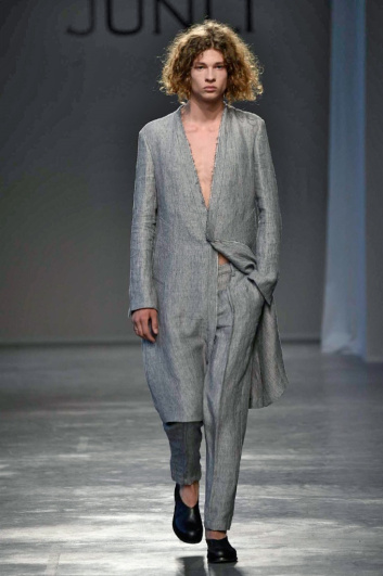 Fotoservizio/SS 2017/MEN/JUN LI SUPPORTED BY CNMI/DP2/1