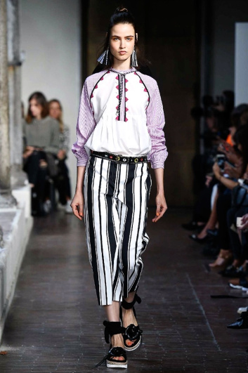 Fotoservizio/SS 2017/WOMEN/BLUGIRL/DP2/3