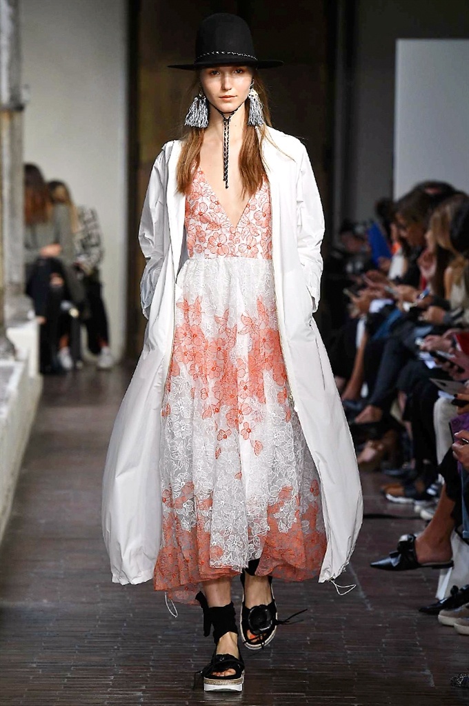 Fotoservizio/SS 2017/WOMEN/BLUGIRL/DP2/1