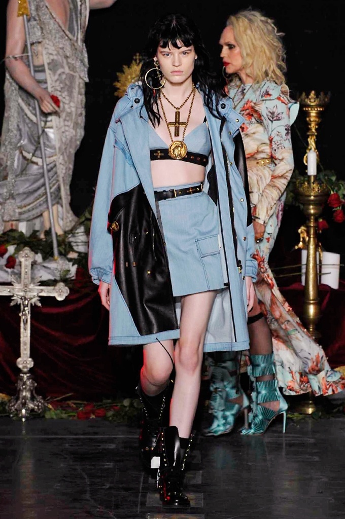 Fotoservizio/SS 2017/WOMEN/FAUSTO PUGLISI/DP2/6