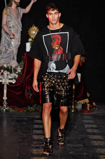 Fotoservizio/SS 2017/WOMEN/FAUSTO PUGLISI/DP2/1