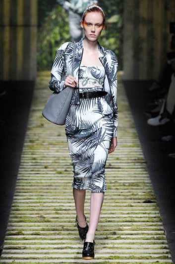 Fotoservizio/SS 2017/WOMEN/MAX MARA/DP2/1