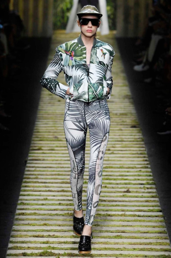Fotoservizio/SS 2017/WOMEN/MAX MARA/DP2/0
