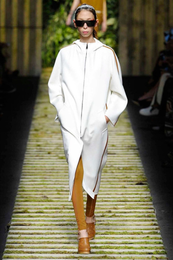 Fotoservizio/SS 2017/WOMEN/MAX MARA/DP2/1