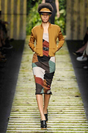 Fotoservizio/SS 2017/WOMEN/MAX MARA/DP2/7
