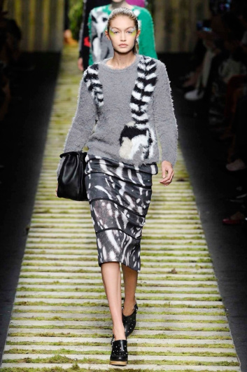 Fotoservizio/SS 2017/WOMEN/MAX MARA/DP2/3