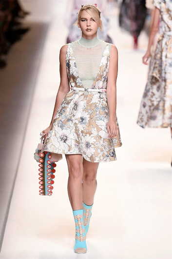 Fotoservizio/SS 2017/WOMEN/FENDI/DP2/6