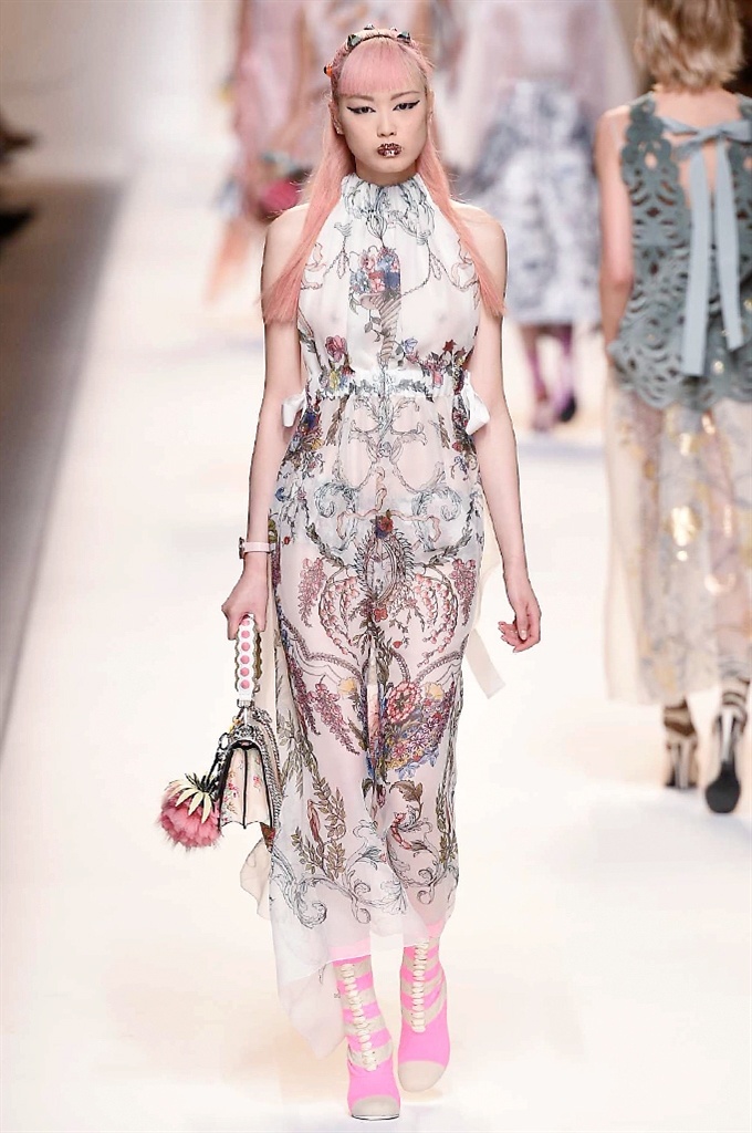 Fotoservizio/SS 2017/WOMEN/FENDI/DP2/2