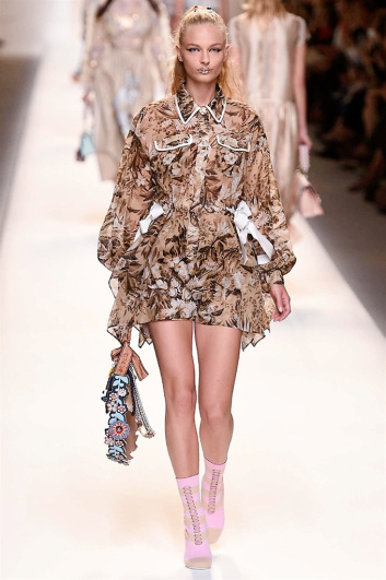 Fotoservizio/SS 2017/WOMEN/FENDI/DP2/0