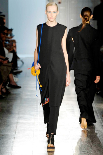 Fotoservizio/SS 2017/WOMEN/PORTS 1961/DP2/11