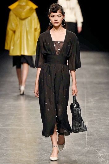 Fotoservizio/SS 2017/WOMEN/ANTEPRIMA/DP2/4