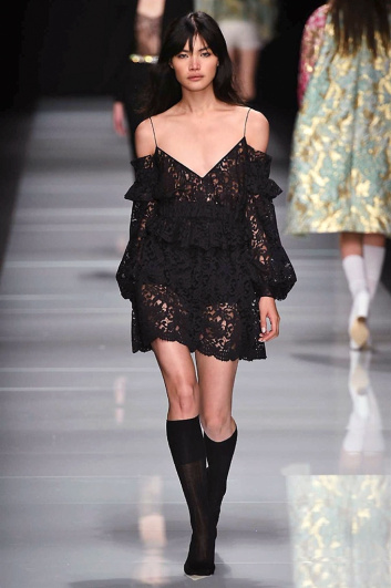 Fotoservizio/SS 2017/WOMEN/FRANCESCO SCOGNAMIGLIO/DP2/1