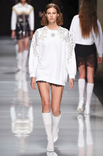 Fotoservizio/SS 2017/WOMEN/FRANCESCO SCOGNAMIGLIO/DP2/6