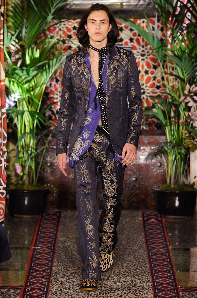 Fotoservizio/SS 2017/WOMEN/ROBERTO CAVALLI/DP2/1