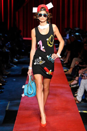 Fotoservizio/SS 2017/WOMEN/MOSCHINO/DP2/1