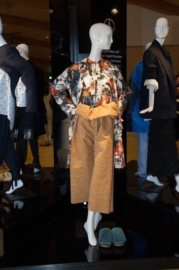 Fotoservizio/SS 2017/WOMEN/GERMAN FASHION DESIGN TALENTS/DP2/24