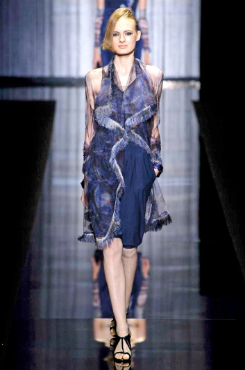 Fotoservizio/SS 2017/WOMEN/GIORGIO ARMANI/DP2/0