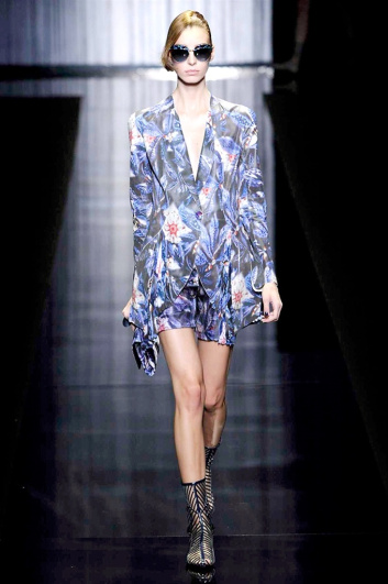 Fotoservizio/SS 2017/WOMEN/GIORGIO ARMANI/DP2/3