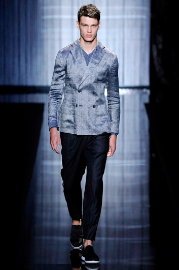 Fotoservizio/SS 2017/WOMEN/GIORGIO ARMANI/DP2/4