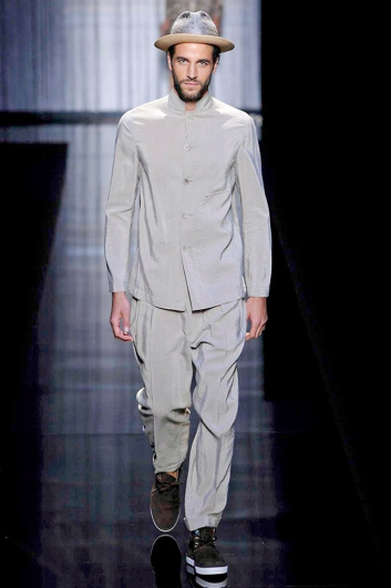 Fotoservizio/SS 2017/WOMEN/GIORGIO ARMANI/DP2/3