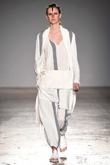 Fotoservizio/SS 2017/WOMEN/UMA WANG/DP2/0