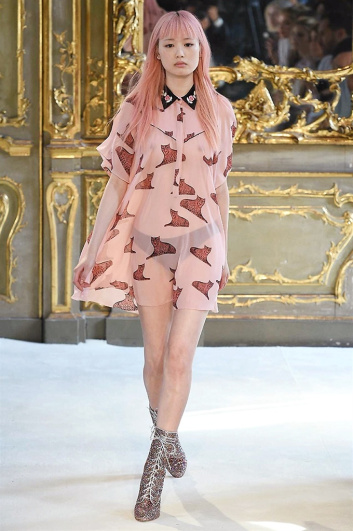Fotoservizio/SS 2017/WOMEN/GIAMBA/DP2/1