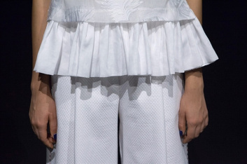 Fotoservizio/SS 2017/WOMEN/LAURA STRAMBI/DP2/40