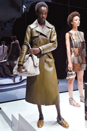 Fotoservizio/SS 2017/WOMEN/TOD'S/DP2/6