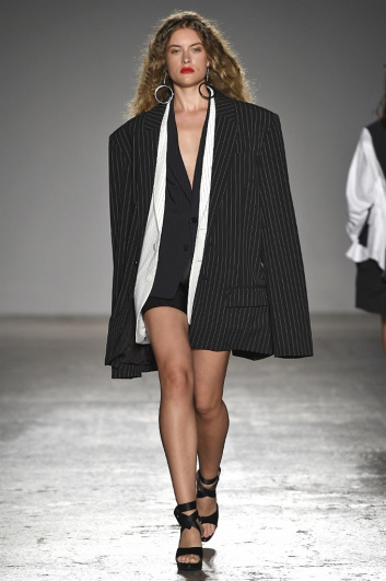Fotoservizio/SS 2017/WOMEN/ATSUSHI NAKASHIMA/DP2/3