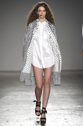 Fotoservizio/SS 2017/WOMEN/ATSUSHI NAKASHIMA/DP2/1