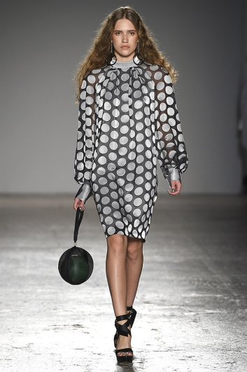 Fotoservizio/SS 2017/WOMEN/ATSUSHI NAKASHIMA/DP2/2