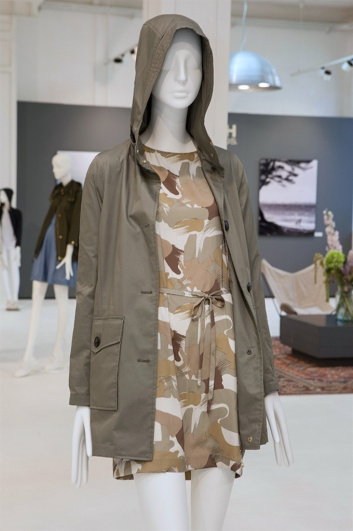 Fotoservizio/SS 2017/WOMEN/WOOLRICH JOHN RICH & BROS/DP2/2