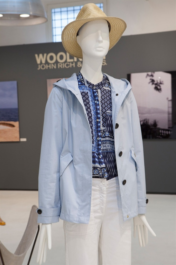 Fotoservizio/SS 2017/WOMEN/WOOLRICH JOHN RICH & BROS/DP2/16