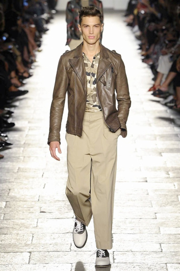 Fotoservizio/SS 2017/WOMEN/BOTTEGA VENETA/DP2/3