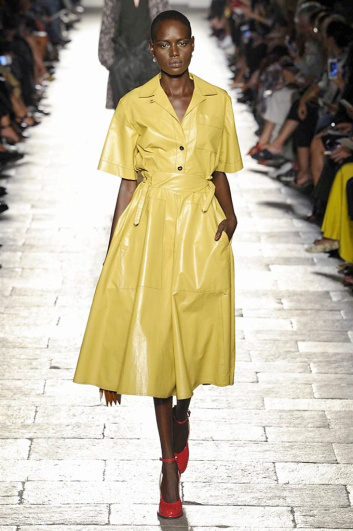 Fotoservizio/SS 2017/WOMEN/BOTTEGA VENETA/DP2/8