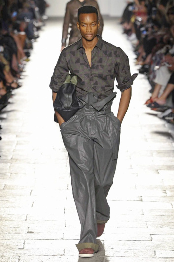 Fotoservizio/SS 2017/WOMEN/BOTTEGA VENETA/DP2/3